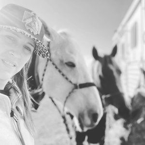 Meet your Posher, Jenny